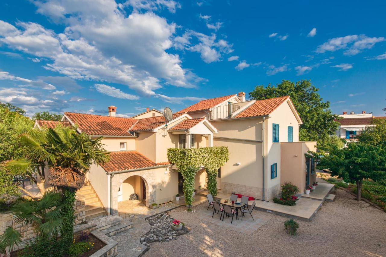 Apartman Ivona U Prizemlju Malinska Bagian luar foto